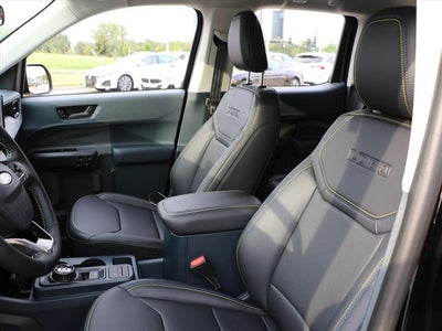 2025 Ford Maverick Lobo Standard