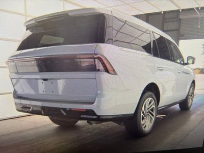 2025 Lincoln Navigator Reserve