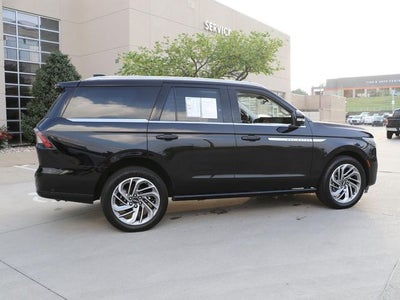 2025 Lincoln Navigator Reserve