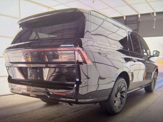 2025 Lincoln Navigator L Reserve