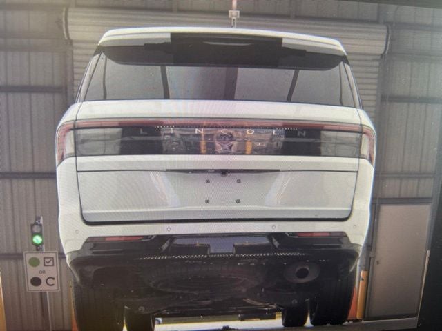 2025 Lincoln Navigator L Reserve