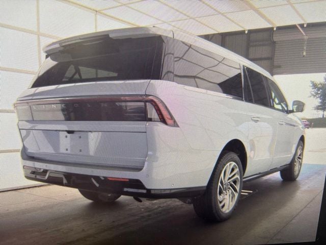 2025 Lincoln Navigator L Reserve