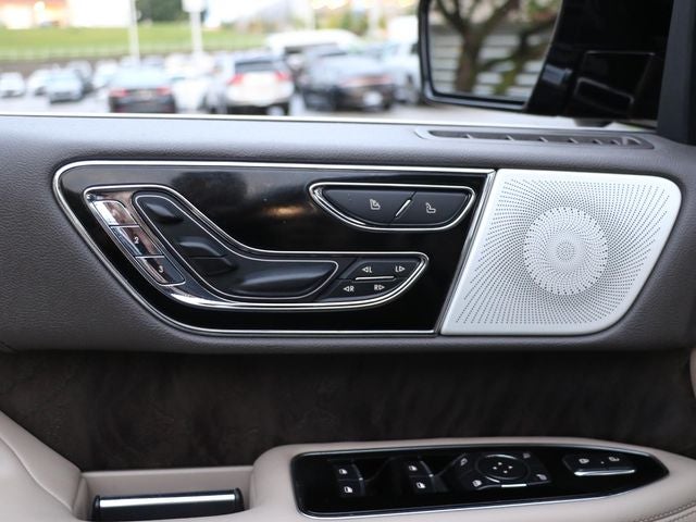 2022 Lincoln Navigator L Reserve