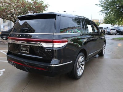 2022 Lincoln Navigator L Reserve
