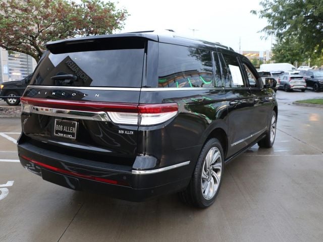2022 Lincoln Navigator L Reserve