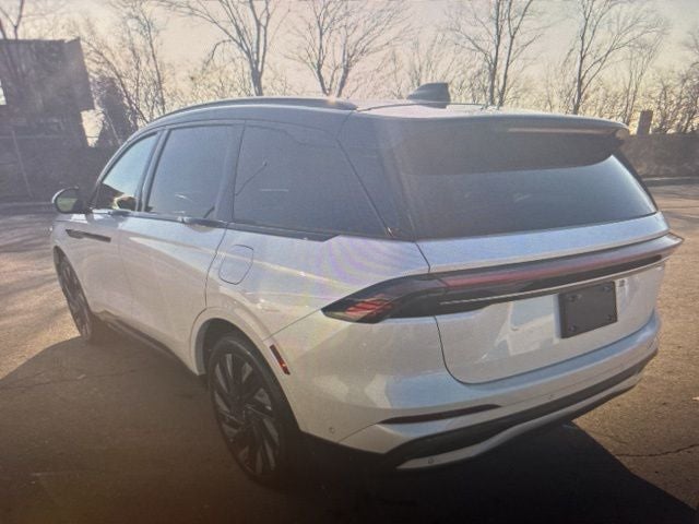 2024 Lincoln Nautilus Reserve