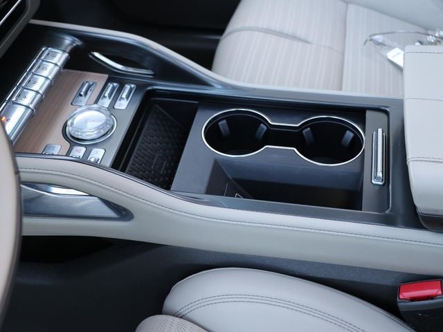 2024 Lincoln Nautilus Reserve