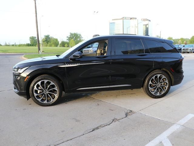 2024 Lincoln Nautilus Reserve