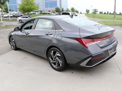 2024 Hyundai Elantra Limited