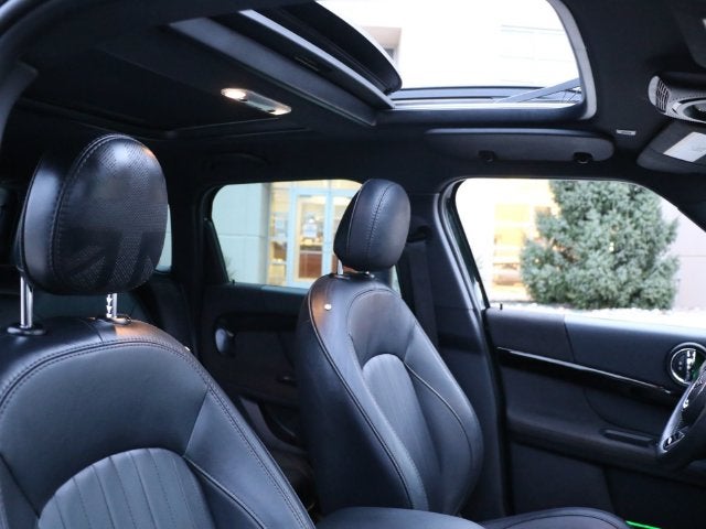 2022 MINI John Cooper Works Countryman Base