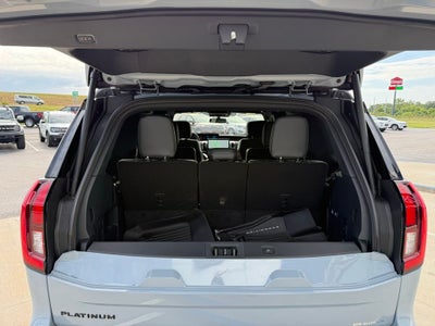 2025 Ford Expedition Platinum