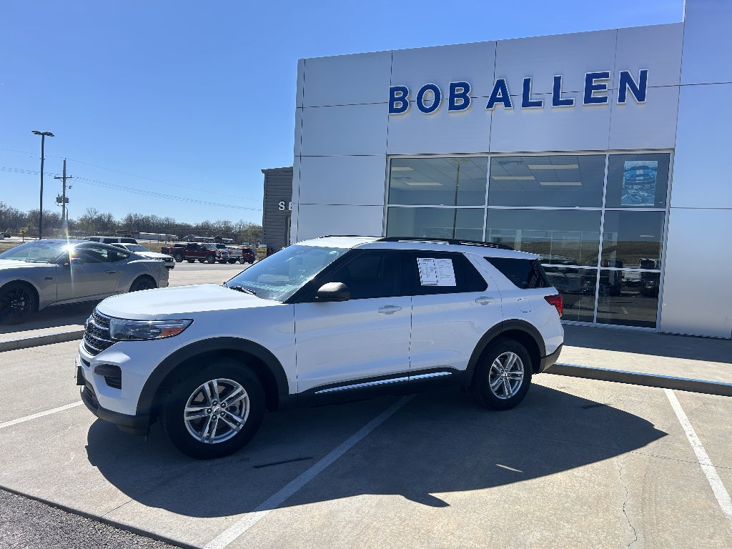 Used 2021 Ford Explorer XLT with VIN 1FMSK8DH5MGC01290 for sale in Kansas City