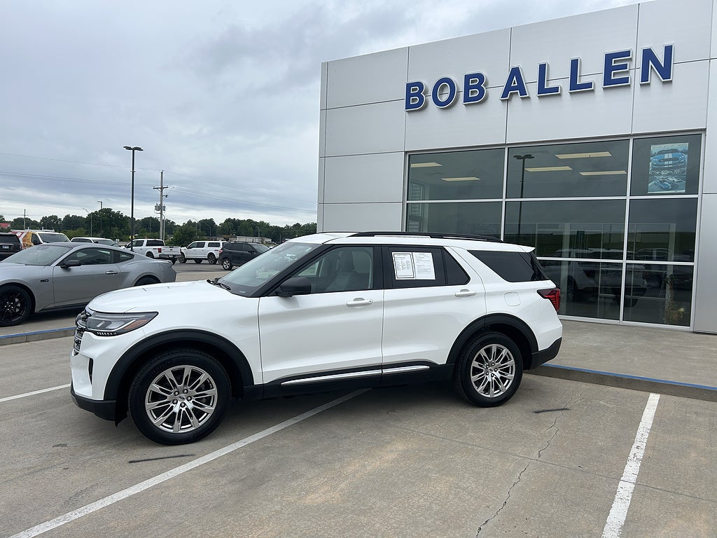 Used 2025 Ford Explorer Active with VIN 1FMUK8DHXSGC05857 for sale in Kansas City