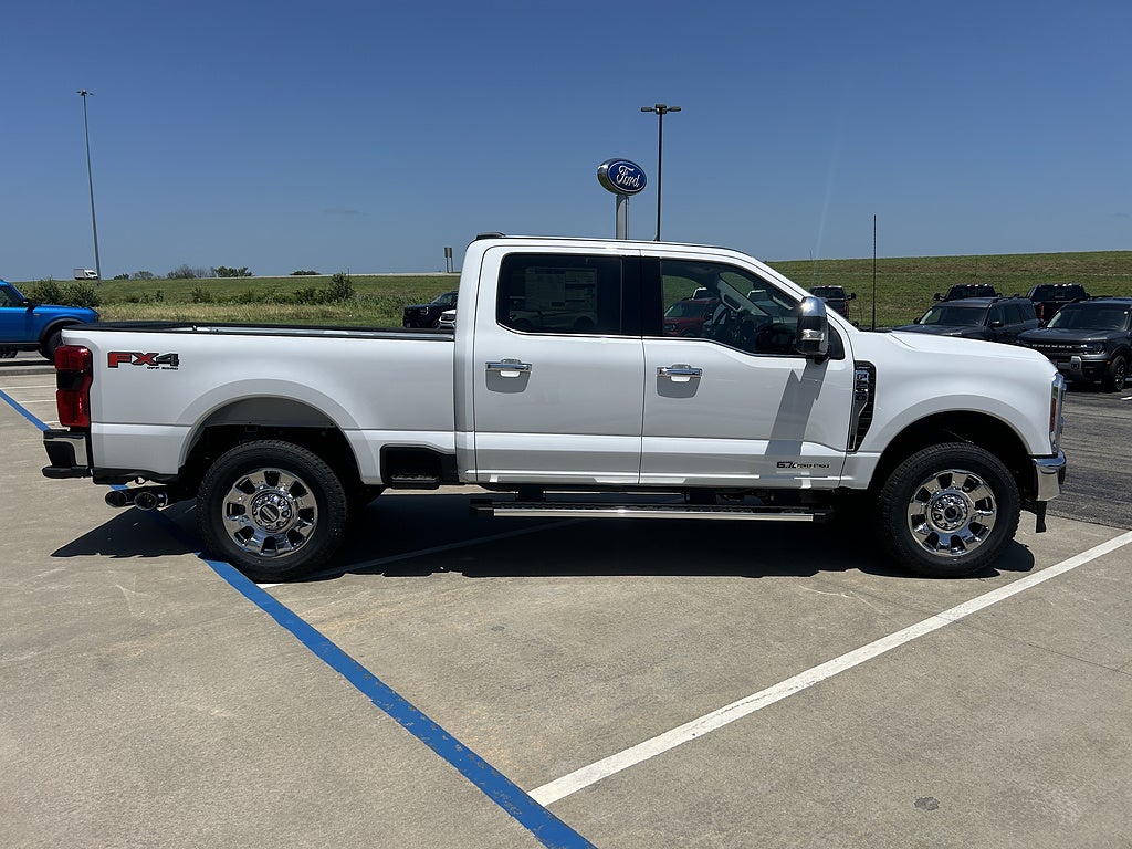 2026 Ford Super Duty F-250 SRW LARIAT