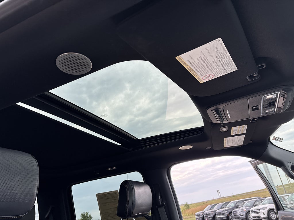 2023 Ford Super Duty F-250 SRW Platinum