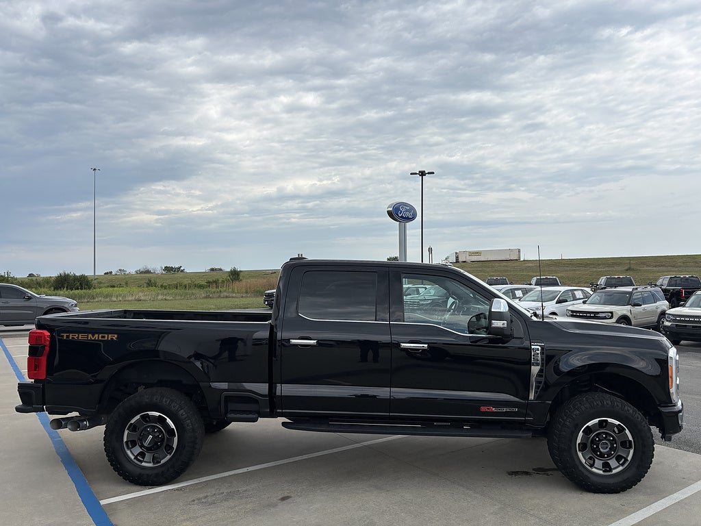 2023 Ford Super Duty F-250 SRW Platinum