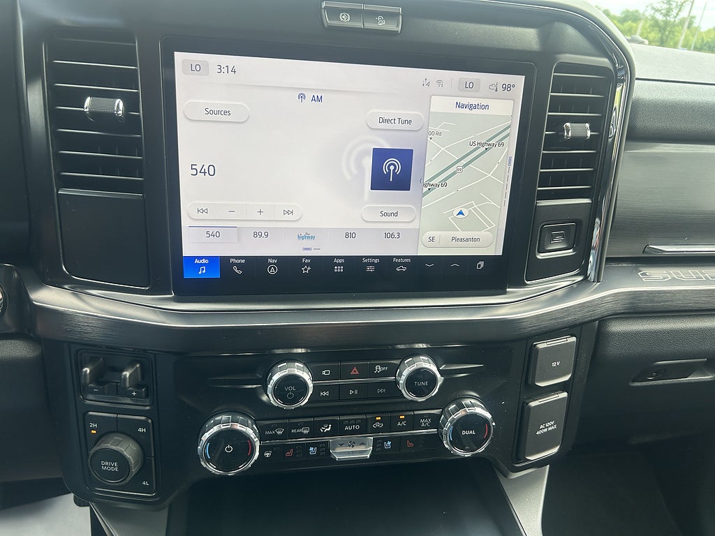 2026 Ford Super Duty F-350 DRW LARIAT