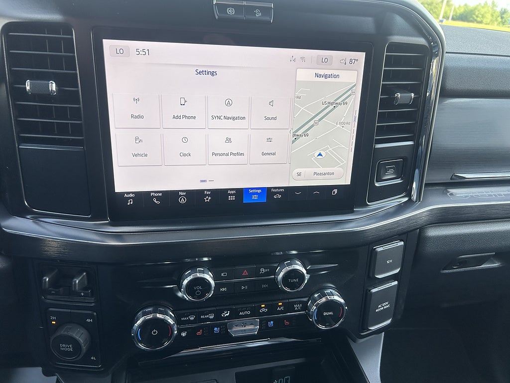 2026 Ford Super Duty F-350 DRW LARIAT