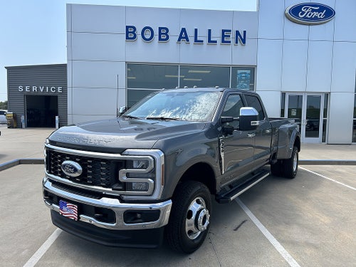 2026 Ford Super Duty F-350 DRW LARIAT