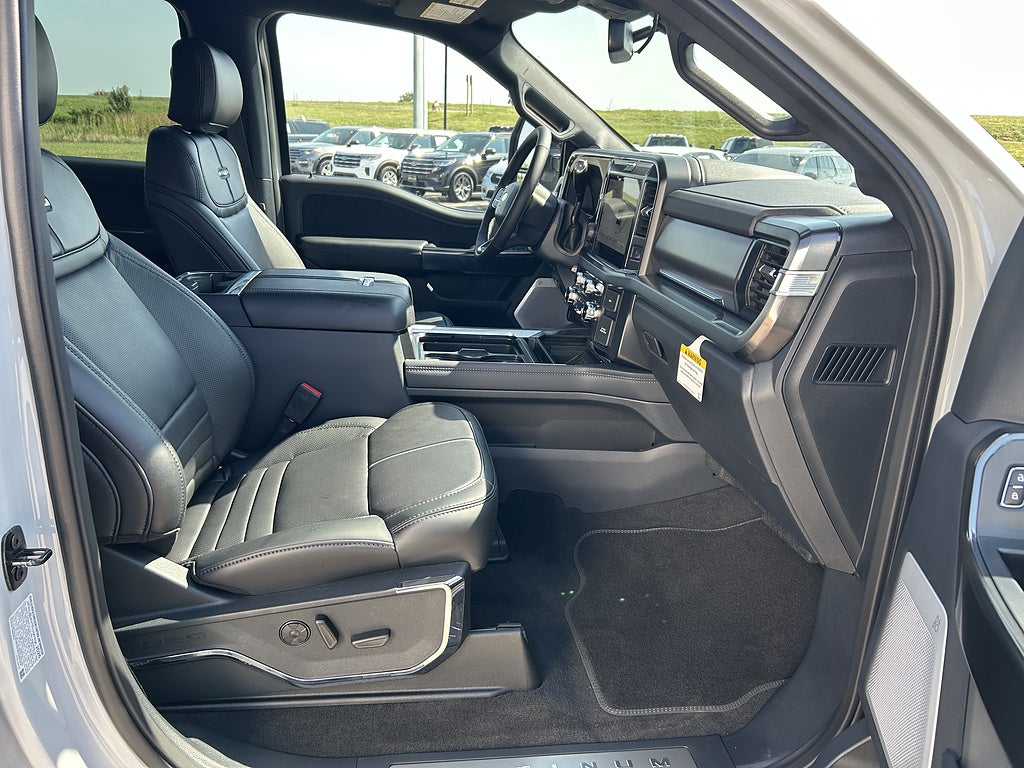 2026 Ford Super Duty F-450 DRW Platinum