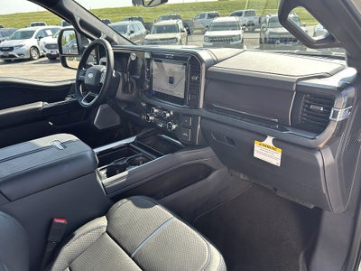 2026 Ford Super Duty F-450 DRW Platinum