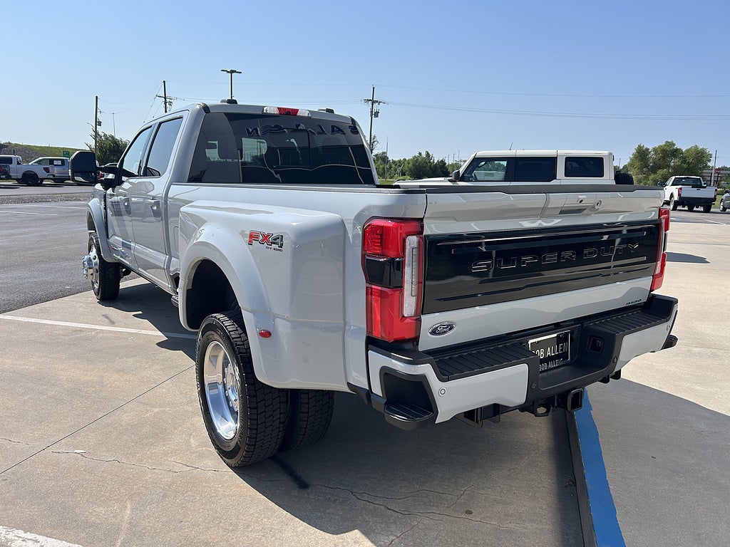 2026 Ford Super Duty F-450 DRW Platinum