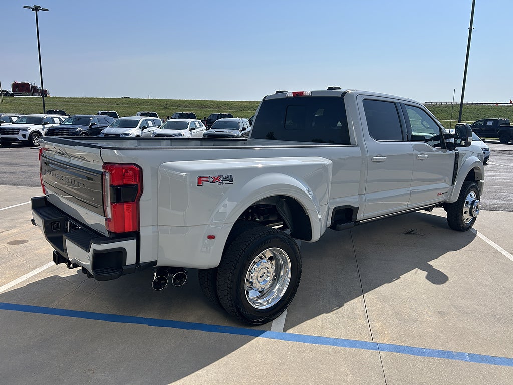 2026 Ford Super Duty F-450 DRW Platinum