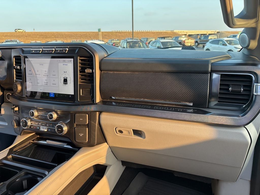 2024 Ford F-450SD Limited DRW