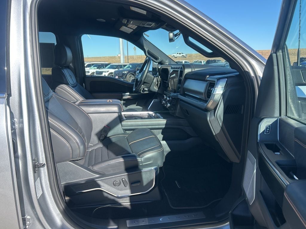 2024 Ford F-450SD Platinum DRW