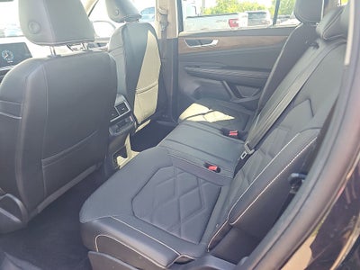 2025 Volkswagen Atlas SE
