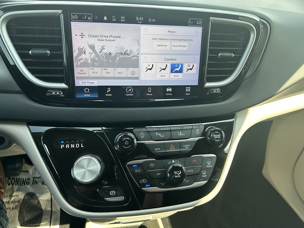 2024 Chrysler Pacifica Touring L - Photo 14