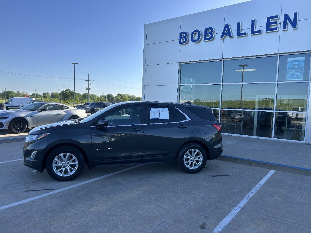 Used 2021 Chevrolet Equinox LT with VIN 2GNAXKEVXM6101177 for sale in Kansas City