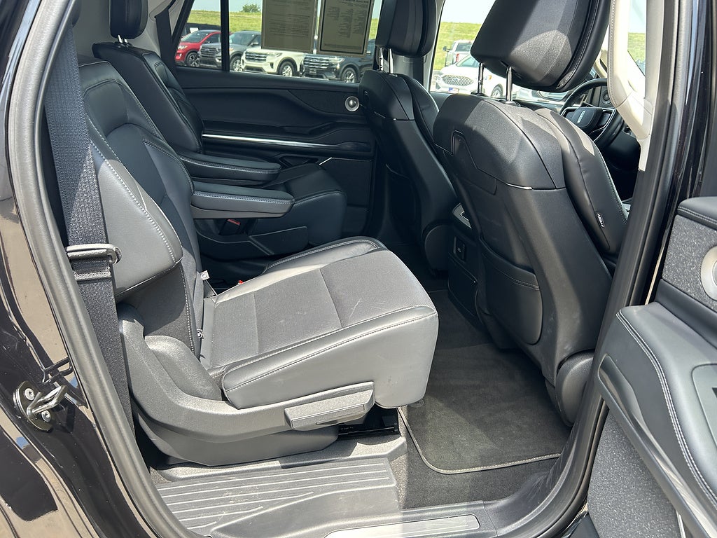 2025 Lincoln Navigator L Reserve