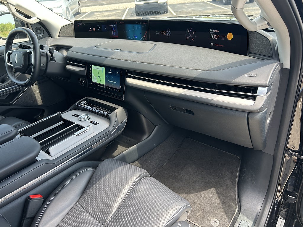 2025 Lincoln Navigator L Reserve