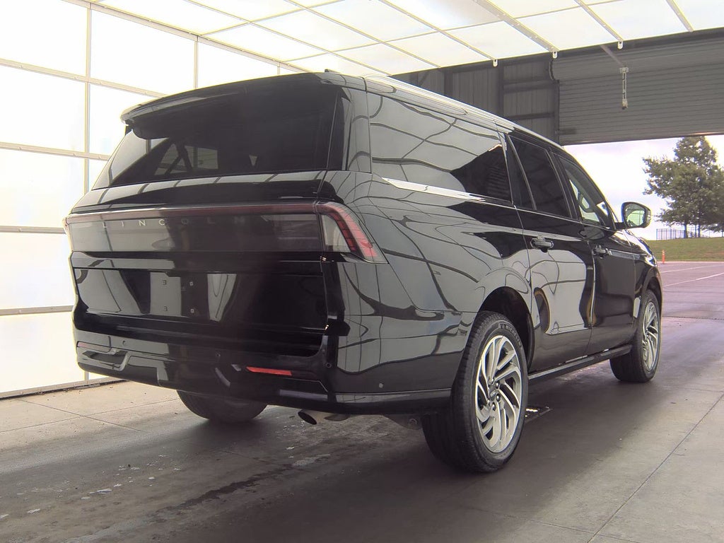 2025 Lincoln Navigator L Reserve